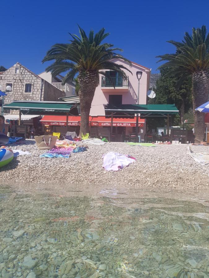 Apartman Iris Gradac  Luaran gambar