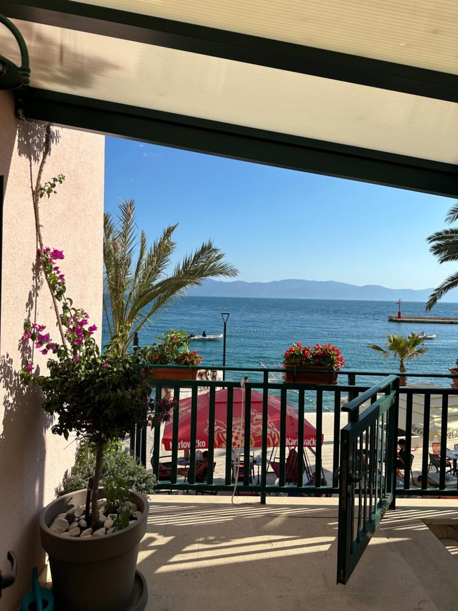 Apartman Iris Gradac  Luaran gambar